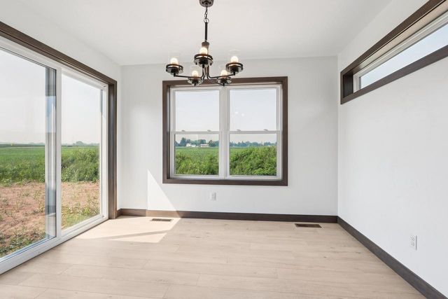 516 RUSTIC RIDGE DRIVE, Brillion, WI 54110