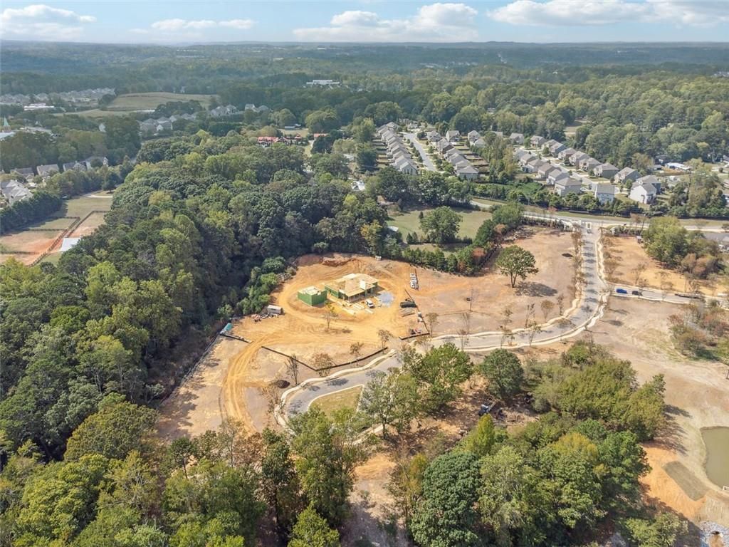 Image 12 of property listing at 4410 Natchez Lane, Cumming, GA 30040