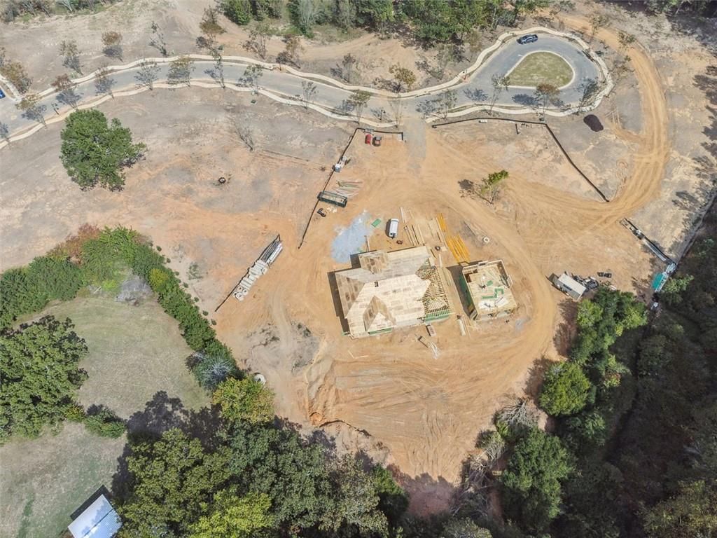 Image 9 of property listing at 4410 Natchez Lane, Cumming, GA 30040