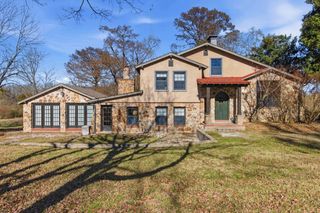 335 Westwood Drive, Houston, MO 65483