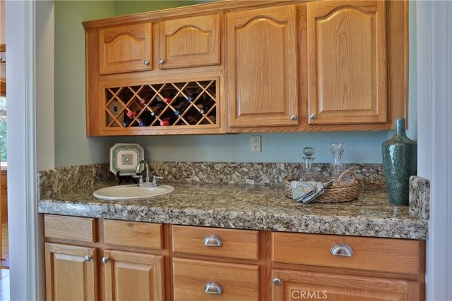 27720 St Bernard Lane, Lake Arrowhead, CA 92352