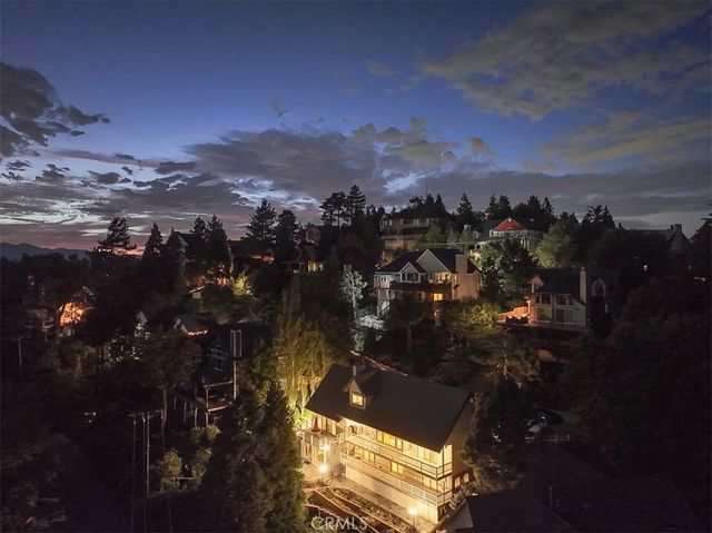 27720 St Bernard Lane, Lake Arrowhead, CA 92352