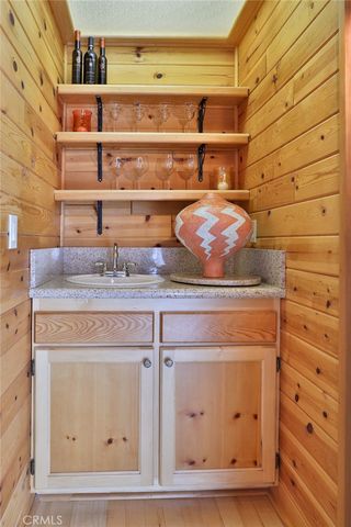 27720 St Bernard Lane, Lake Arrowhead, CA 92352