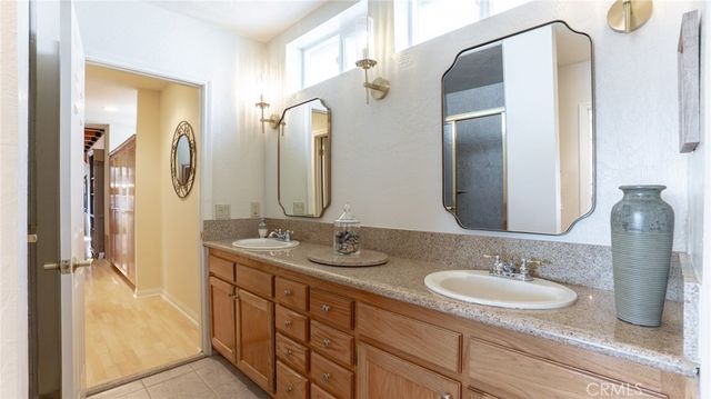 27720 St Bernard Lane, Lake Arrowhead, CA 92352