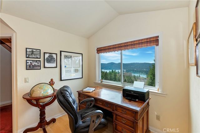 27720 St Bernard Lane, Lake Arrowhead, CA 92352