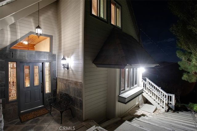 27720 St Bernard Lane, Lake Arrowhead, CA 92352