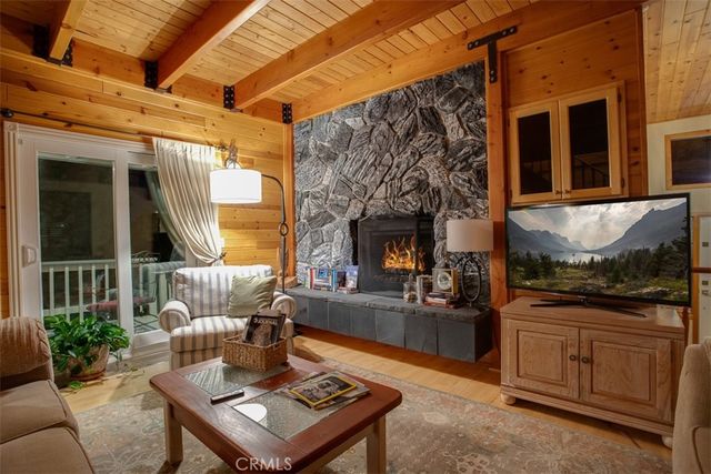 27720 St Bernard Lane, Lake Arrowhead, CA 92352