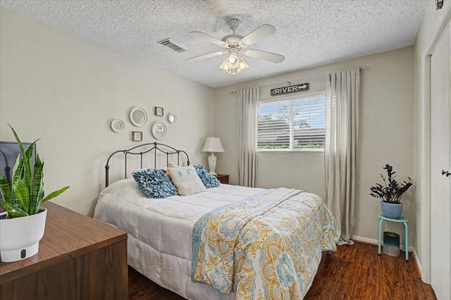 6041 Lazy Lane, Brazoria, TX 77422