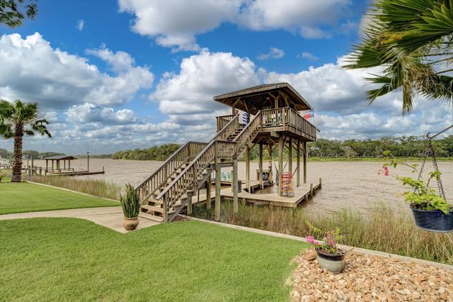 6041 Lazy Lane, Brazoria, TX 77422