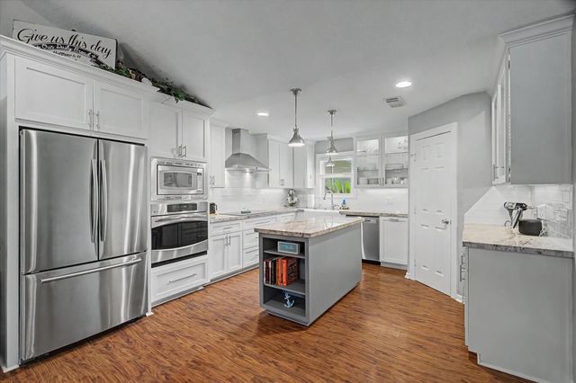 6041 Lazy Lane, Brazoria, TX 77422
