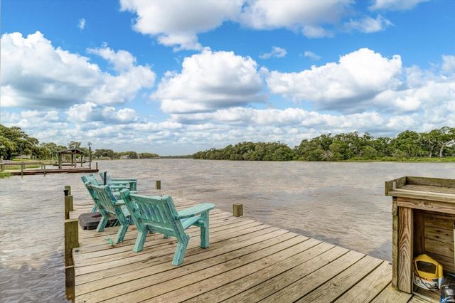 6041 Lazy Lane, Brazoria, TX 77422