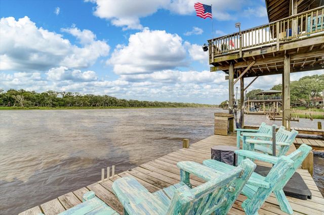 6041 Lazy Lane, Brazoria, TX 77422