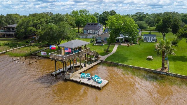 6041 Lazy Lane, Brazoria, TX 77422