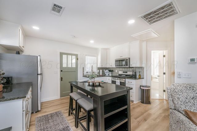 2000 3RD Avenue, Canyon, TX 79015