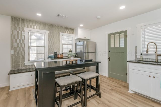 2000 3RD Avenue, Canyon, TX 79015