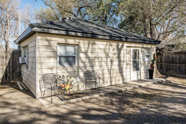 2000 3RD Avenue, Canyon, TX 79015