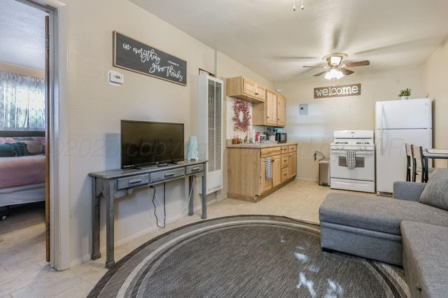 2000 3RD Avenue, Canyon, TX 79015