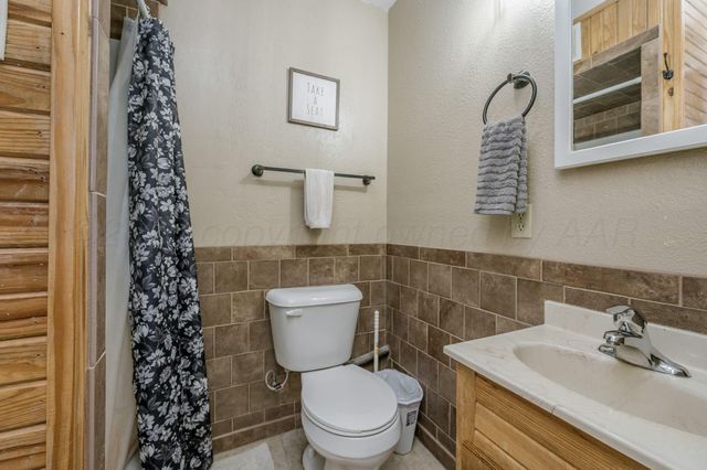 2000 3RD Avenue, Canyon, TX 79015