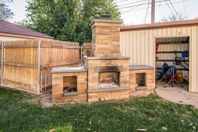 2000 3RD Avenue, Canyon, TX 79015