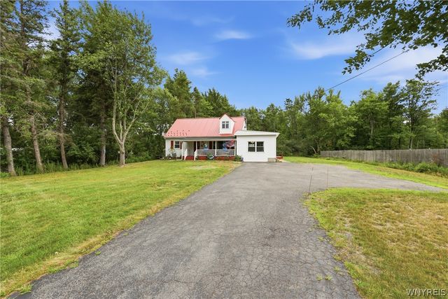 5227 Big Tree Road, Orchard Park, NY 14127