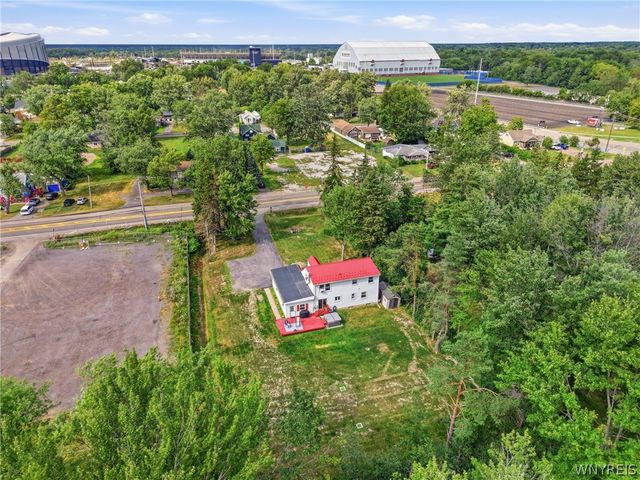 5227 Big Tree Road, Orchard Park, NY 14127