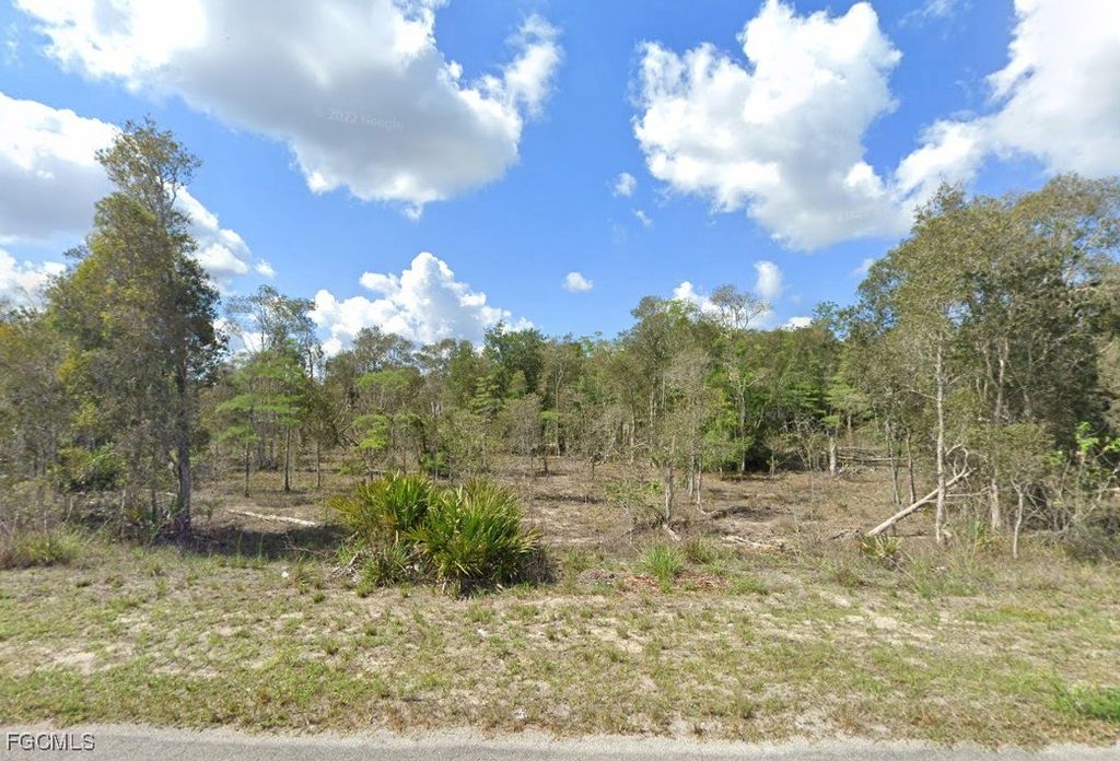 834 Yellowbird DR, Fort Myers, FL 33913
