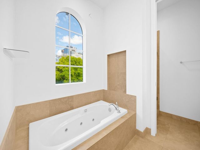 510 SE 7th Street 401, Fort Lauderdale, FL 33301