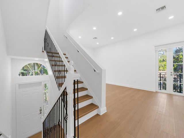 510 SE 7th Street 401, Fort Lauderdale, FL 33301