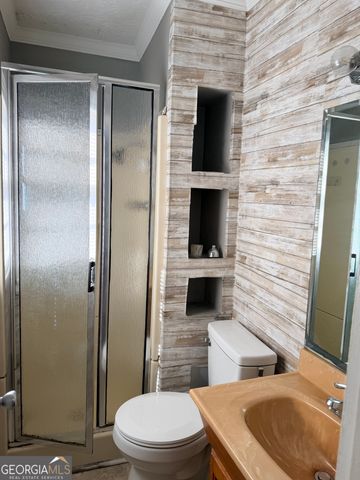 203 E Dixie Highway, Rutledge, GA 30663