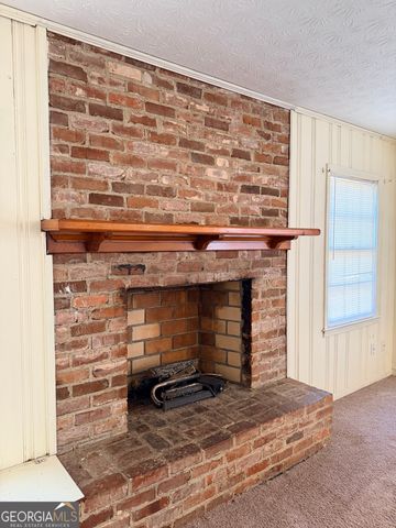 203 E Dixie Highway, Rutledge, GA 30663