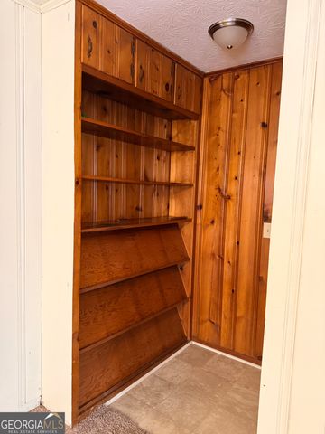 203 E Dixie Highway, Rutledge, GA 30663