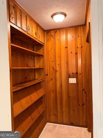 203 E Dixie Highway, Rutledge, GA 30663