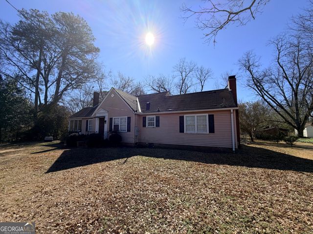 203 E Dixie Highway, Rutledge, GA 30663