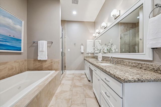 3833 Drummond Street, Houston, TX 77025