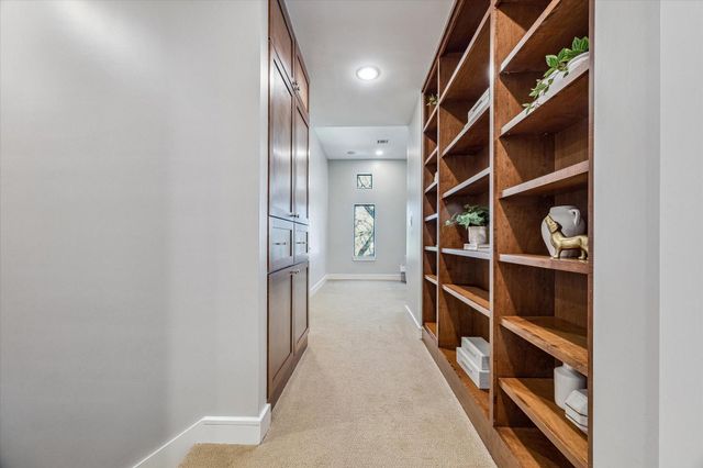 3833 Drummond Street, Houston, TX 77025