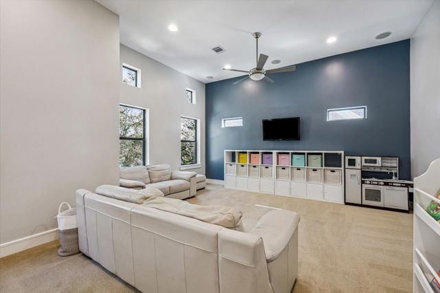 3833 Drummond Street, Houston, TX 77025