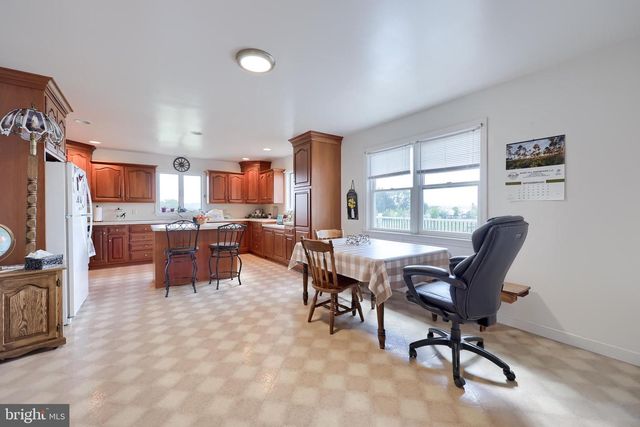 108 MEETINGHOUSE RD, Gap, PA 17527