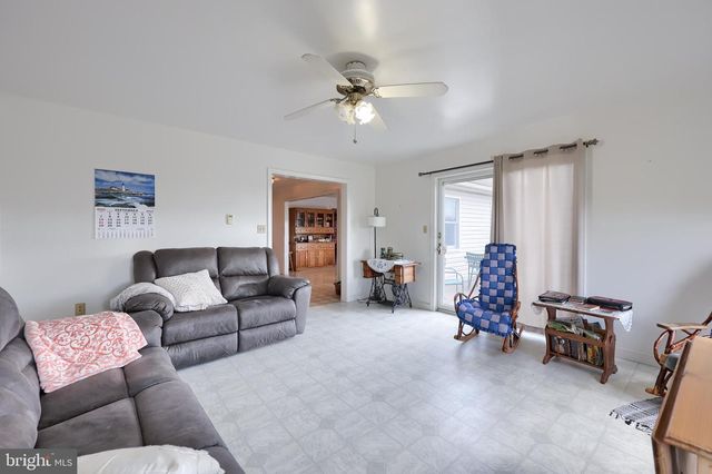 108 MEETINGHOUSE RD, Gap, PA 17527