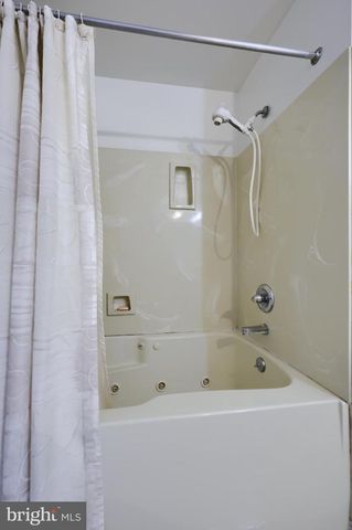 108 MEETINGHOUSE RD, Gap, PA 17527