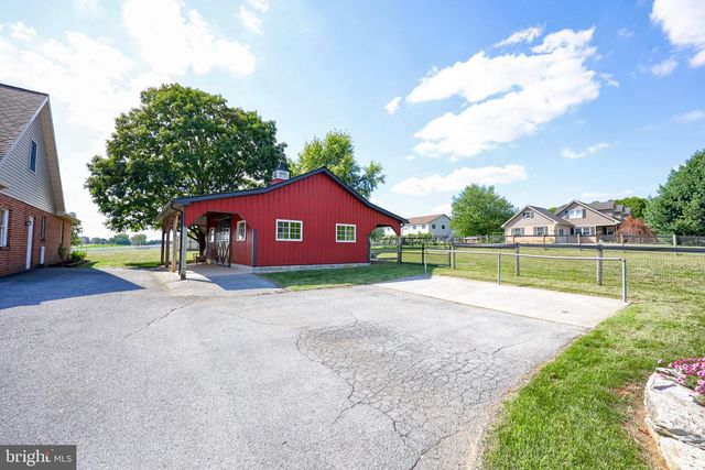108 MEETINGHOUSE RD, Gap, PA 17527