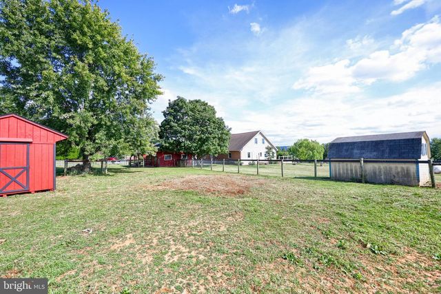108 MEETINGHOUSE RD, Gap, PA 17527
