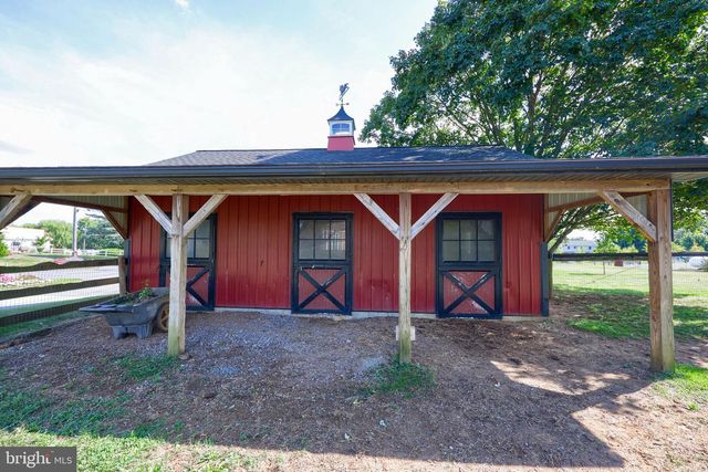 108 MEETINGHOUSE RD, Gap, PA 17527