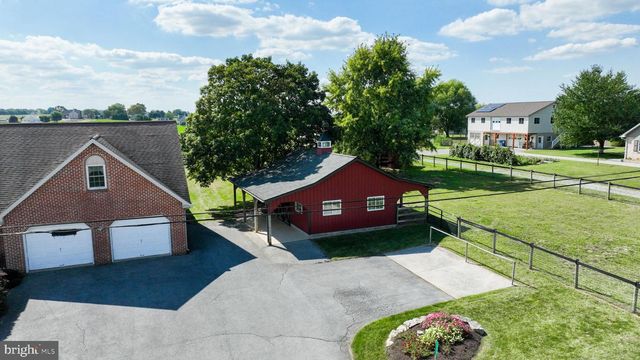 108 MEETINGHOUSE RD, Gap, PA 17527