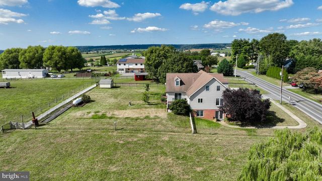108 MEETINGHOUSE RD, Gap, PA 17527