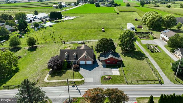 108 MEETINGHOUSE RD, Gap, PA 17527