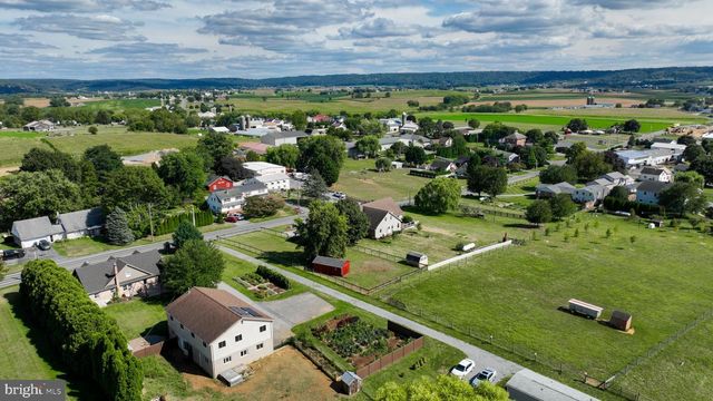 108 MEETINGHOUSE RD, Gap, PA 17527