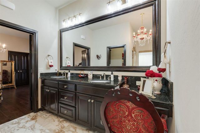13500 Matera Circle, Oklahoma City, OK 73170