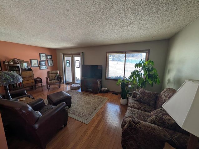 2445 Crestwood Drive, North Saint Paul, MN 55109