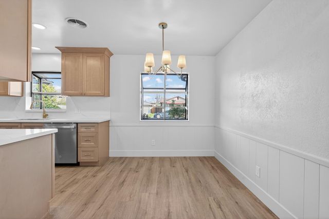 820 Ehrhardt Dr, Lodi, CA 95240