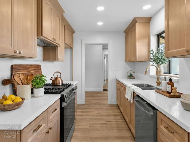 820 Ehrhardt Dr, Lodi, CA 95240